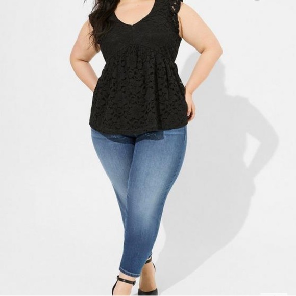 Stretch Lace V-Neck Ruffle Babydoll - Picture 2 of 6